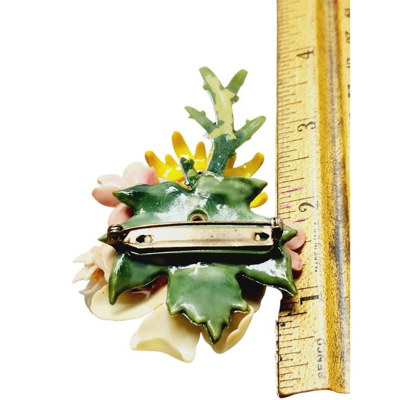 Estate Early Celluloid Flower Brooch (A1615) - Picture 5 of 6